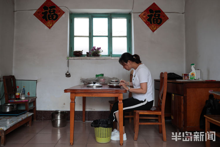 竹岔岛一个老师一个娃 竹岔岛小学的最后一课