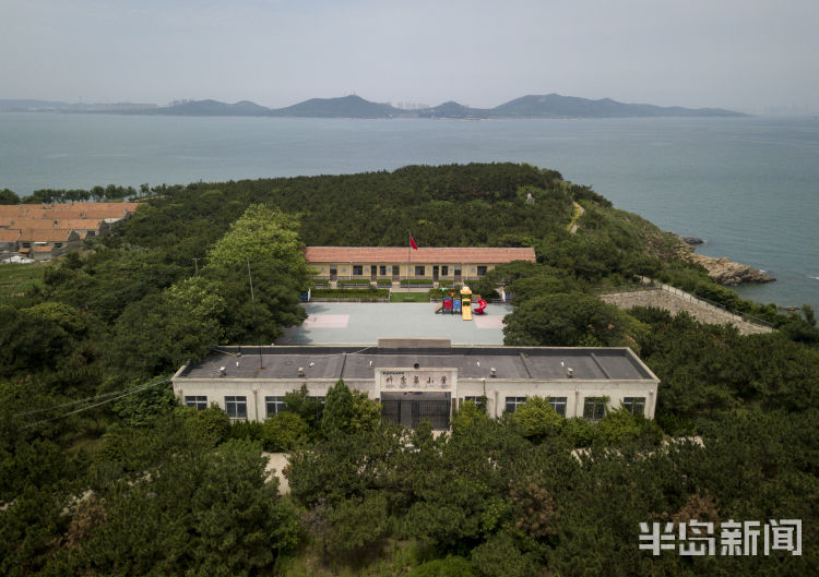 竹岔岛一个老师一个娃 竹岔岛小学的最后一课