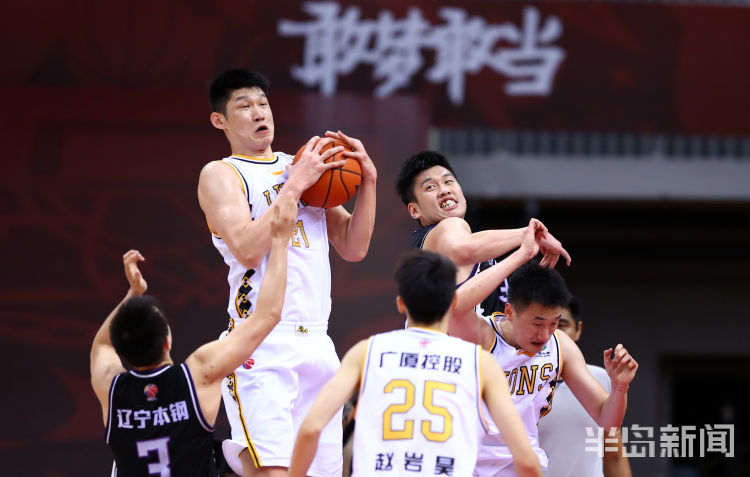 孙铭徽国手对决，孙铭徽完爆郭艾伦！浙江广厦轻取辽宁