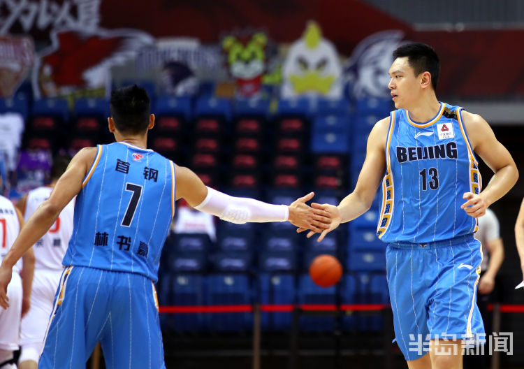 CBACBA复赛： 林书豪砍20分 北京轻取八一