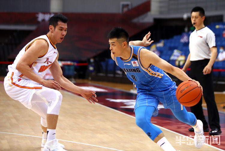 CBACBA复赛： 林书豪砍20分 北京轻取八一