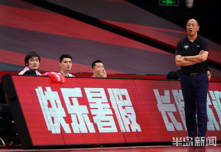 八人八人同曦无奈强大新疆 哈达迪奋力空砍“准三双”