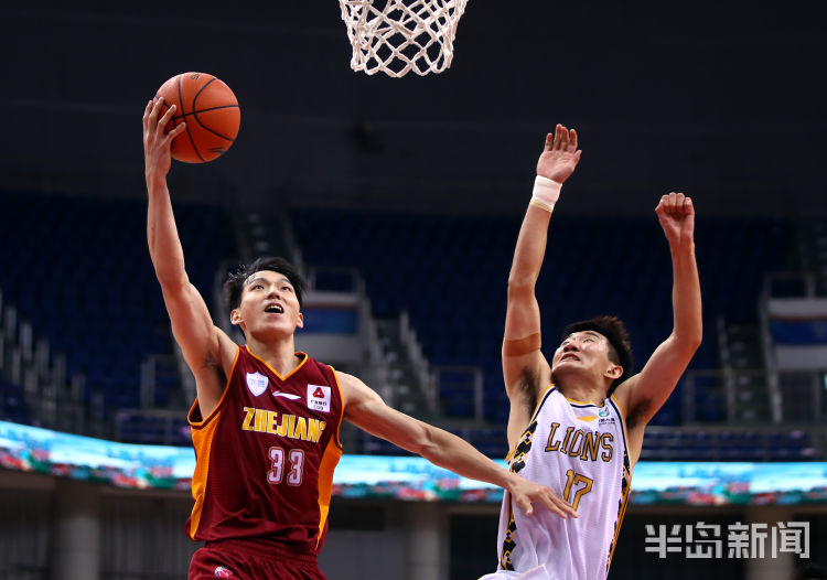 浙江队吴前八记三分“射穿”广厦 浙江队完成复仇赢得德比
