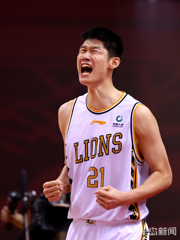 浙江队吴前八记三分“射穿”广厦 浙江队完成复仇赢得德比