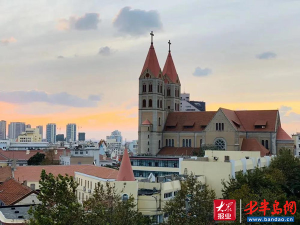 口腔医院市口腔医院“最青岛”的绝美病房：窗外是百年风景 屋里是温馨健康