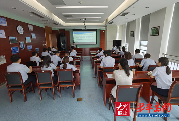 青岛高新区税务局：开展三期专项培训 为稳外贸加油助力