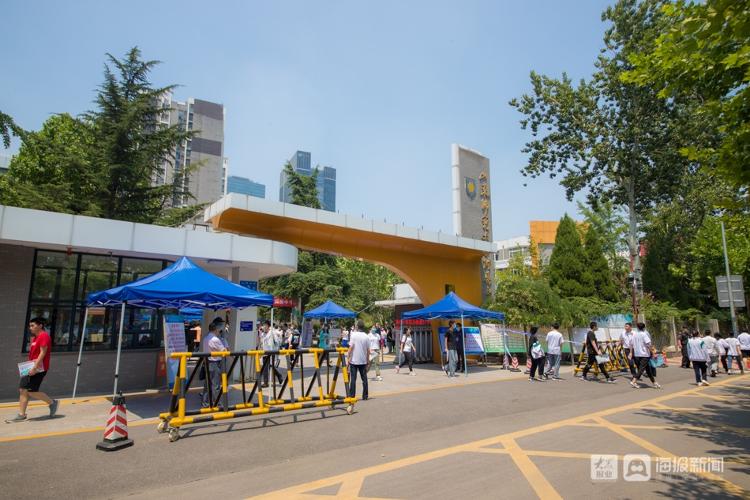 2020年山东高考首场语文结束 济南考生：题不难