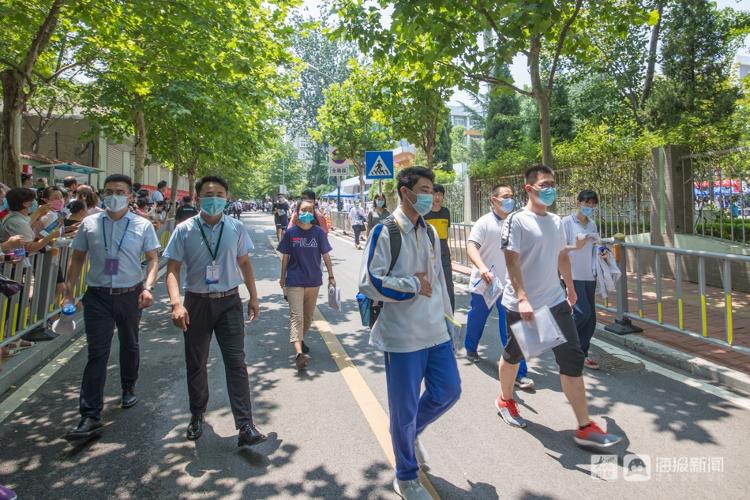 2020年山东高考首场语文结束 济南考生：题不难