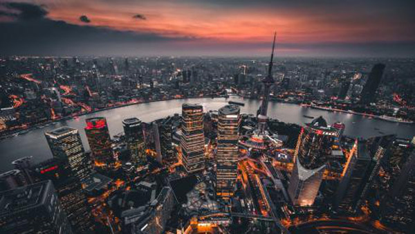 百年长情 看五月的风拂动新上海滩