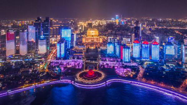 百年长情 看五月的风拂动新上海滩