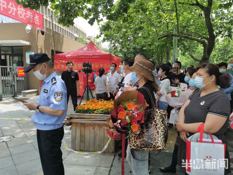 高分孩子们一出考场，语文老师放心了！作文想拿高分，奥秘在这里！