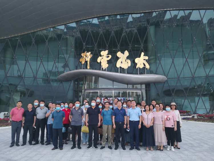 联建浮山路街道与莱西水集街道开展基层党组织联建共建调研