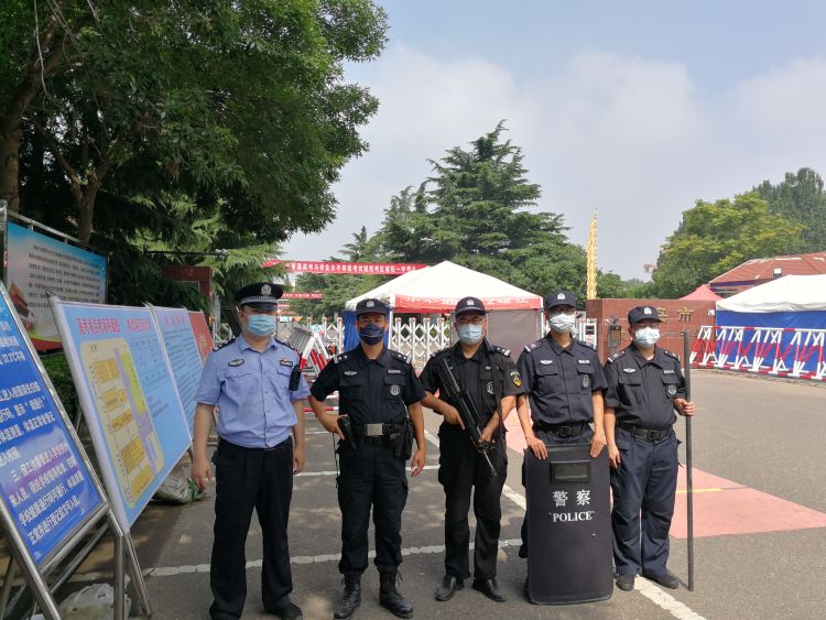 城阳两处高考考点、近三千名考生 护航高考城阳公安在身边