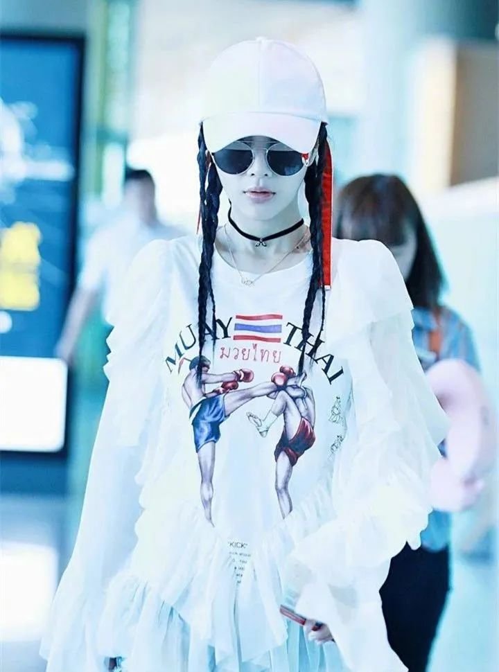 |如果没有夜宿门 李小璐真的很适合女团吗