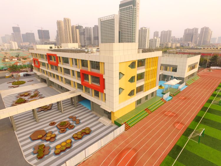 20|青岛西海岸新区2020年民生实事出炉 新建20处社区养老服务中心、改造57个老旧小区