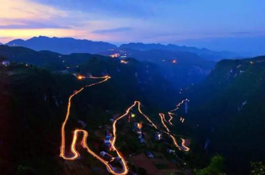 中餐厅|《中餐厅4》录制驶离巴东抵达宜昌 “长江之恋”停靠口岸意义深厚