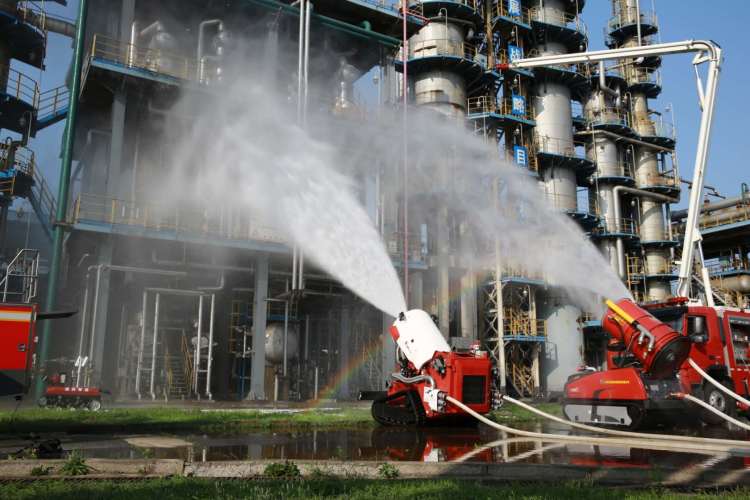 危化品|青岛西海岸新区举行危化品·特种设备·环境污染事故应急演练