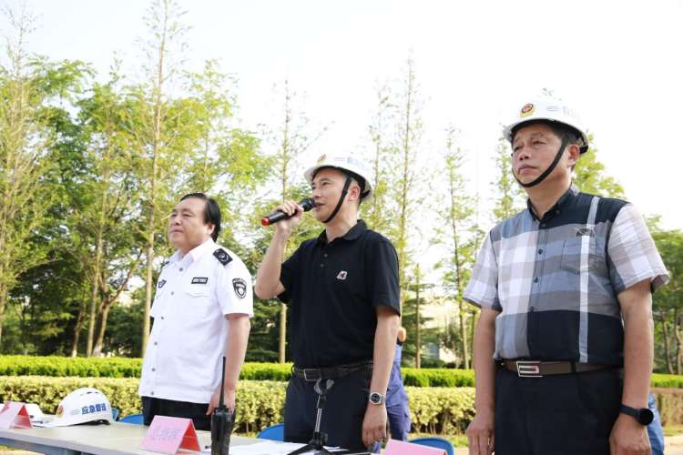 危化品|青岛西海岸新区举行危化品·特种设备·环境污染事故应急演练