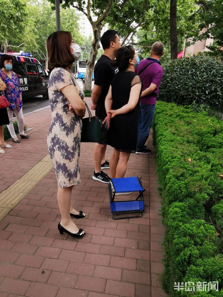 冷清|高考第三天 青岛三中考点门前有点“冷清”