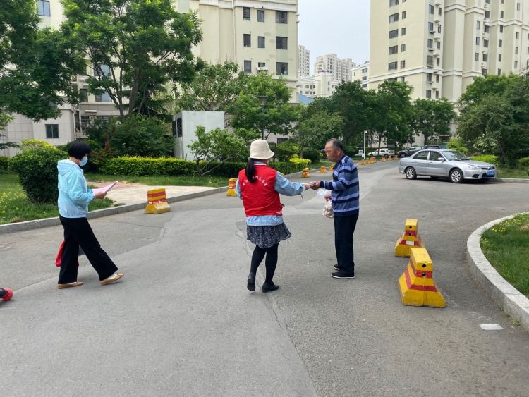 新时尚|青岛李沧区兴城路街道：党建引领全民参与 垃圾分类成新时尚