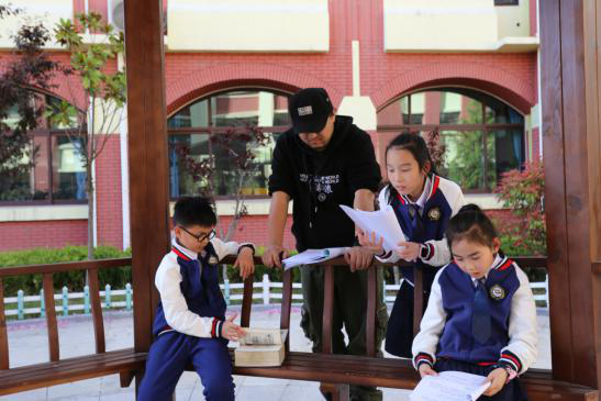 |儿童情景喜剧《让一让，一零后来啦》第二季在青岛盛大开机