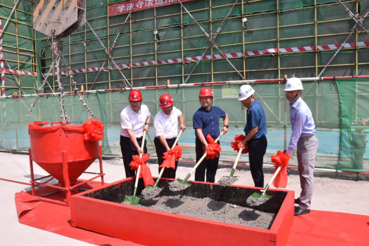 宿舍楼|青岛蓝色经济职业技术学院三期项目宿舍楼举行封顶仪式