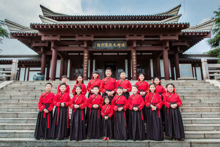 讲解员|首批16名“青少年志愿讲解员”在青岛琅琊台风景名胜区正式上岗