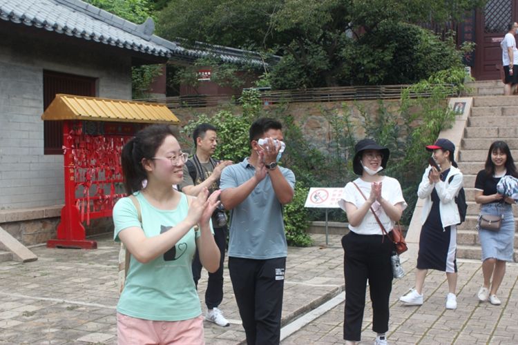 讲解员|首批16名“青少年志愿讲解员”在青岛琅琊台风景名胜区正式上岗