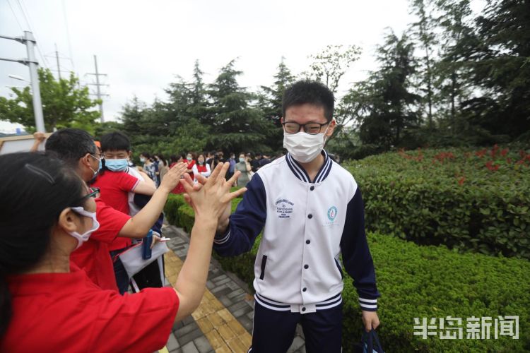 加油|青岛中考拉开大幕 拼搏吧，少年！