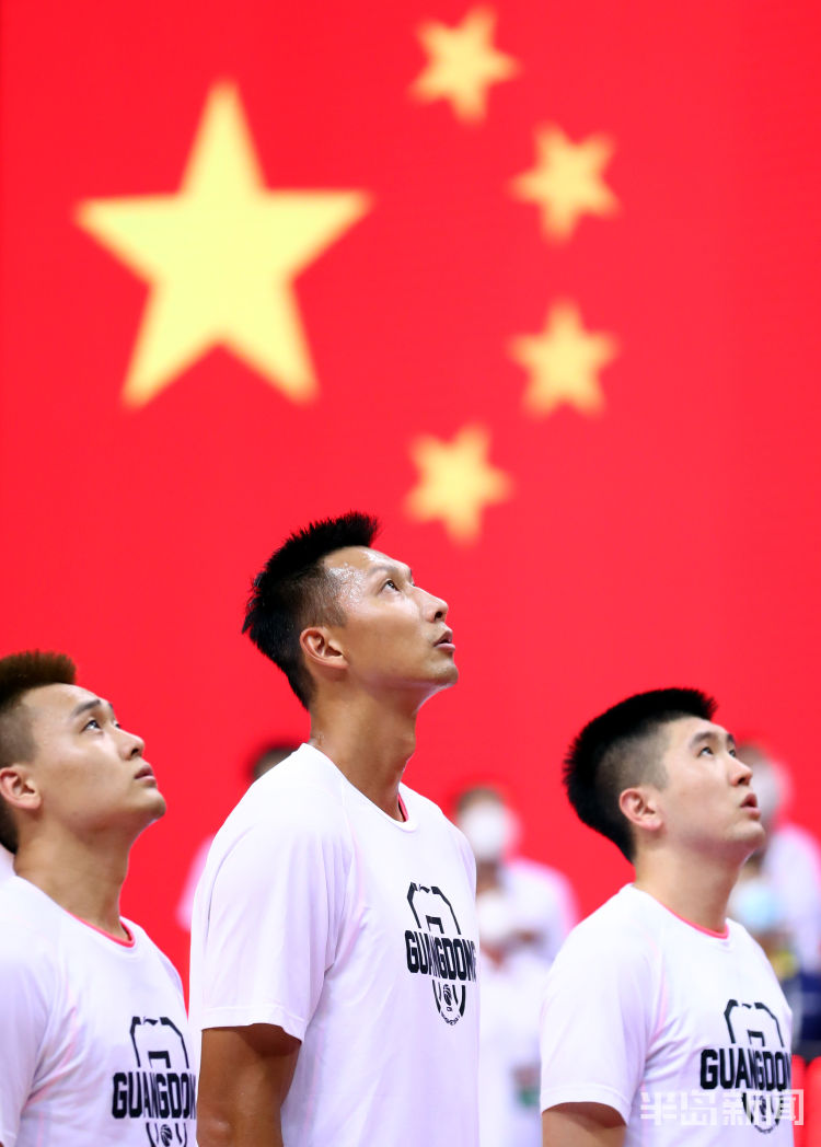 易建联|易建联复出出场19分钟贡献21分6篮板 广东豪取25连胜