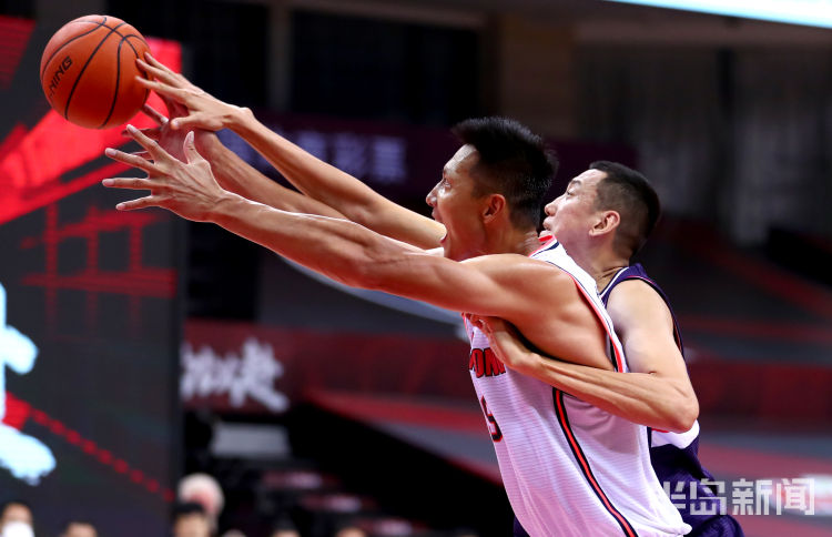 易建联|易建联复出出场19分钟贡献21分6篮板 广东豪取25连胜