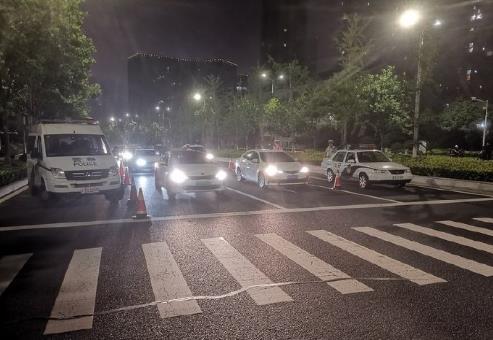 酒驾|崂山交警组织警力开展夜间勤务 严查酒驾不放松