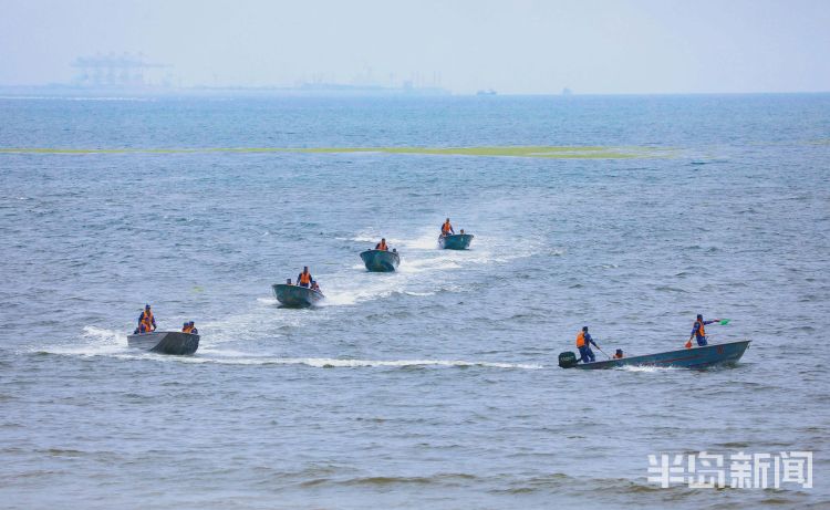 赛马|海上“赛马” 看海军陆战队冲锋舟驾驶训练