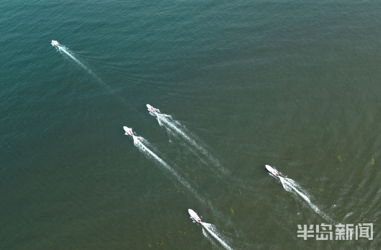 赛马|海上“赛马” 看海军陆战队冲锋舟驾驶训练