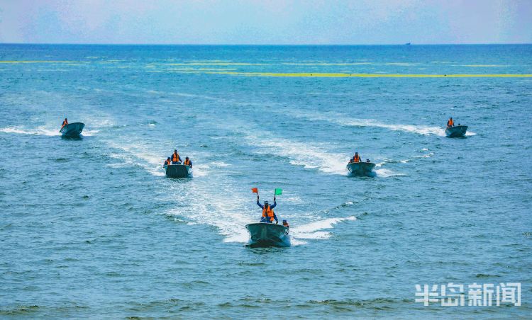 赛马|海上“赛马” 看海军陆战队冲锋舟驾驶训练