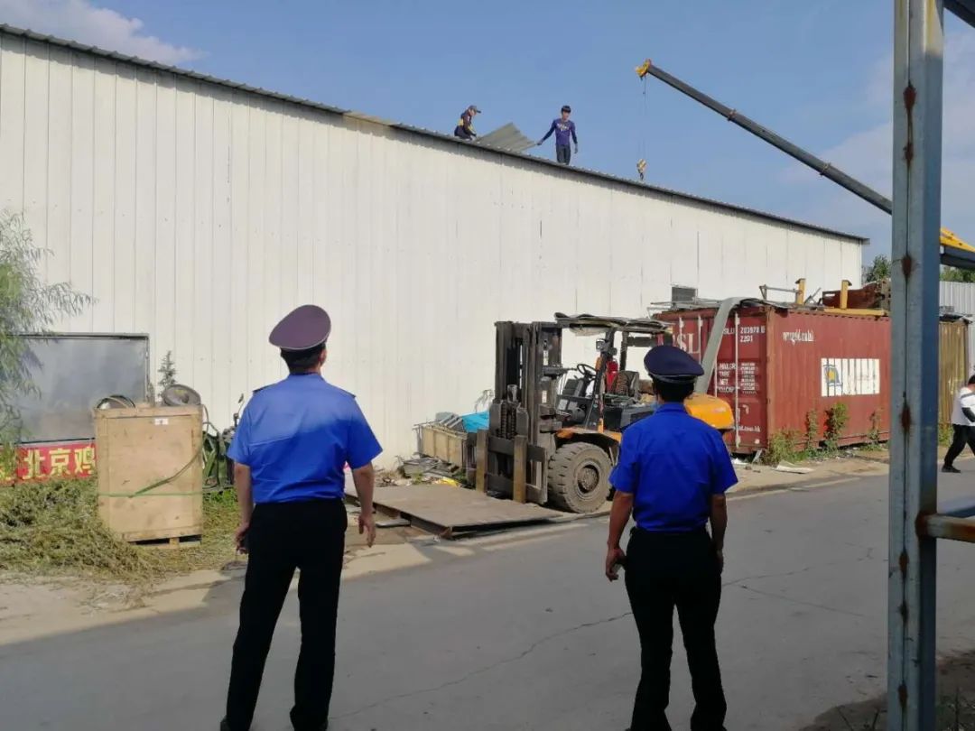 辛安|西海岸新区辛安街道执法中队：即查即拆 违建防控“不放松”