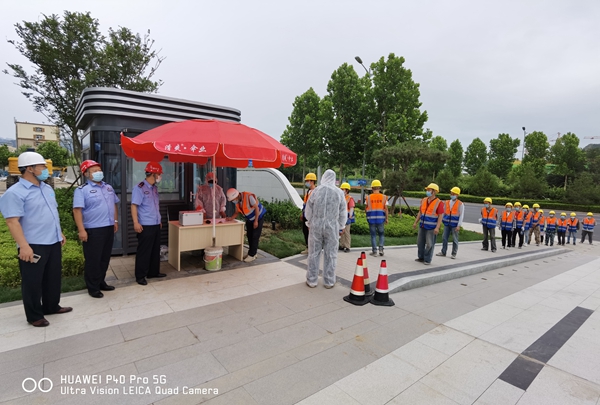 |九水路派出所与中建一局开展警企共建 督导疫情防控情况