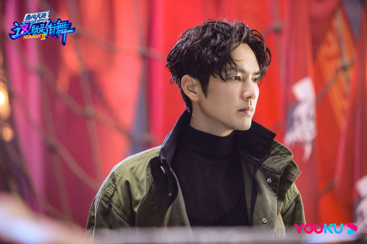 battle|开播即battle！《这！就是街舞3》队长大秀震撼炸街 放话“赢就完事”