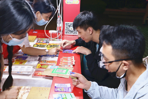 |刮刮乐点燃海滨之夜，一起来嗨翻激情盛夏！