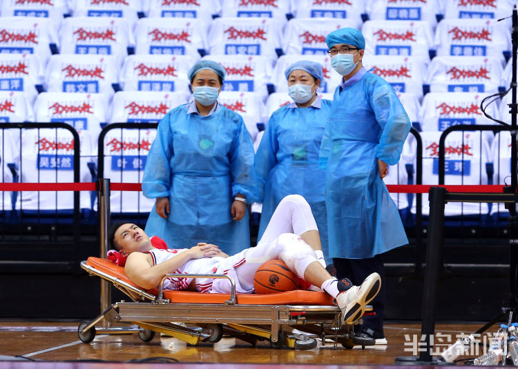 连伤|CBA复赛第二阶段青岛连伤两员大将 不敌浙江遭遇连败