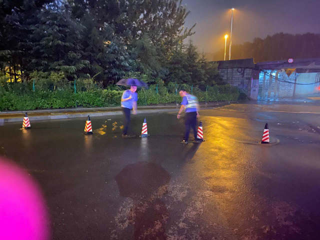 300|李沧公安300余警力24小时防汛巡逻 确保汛期安全