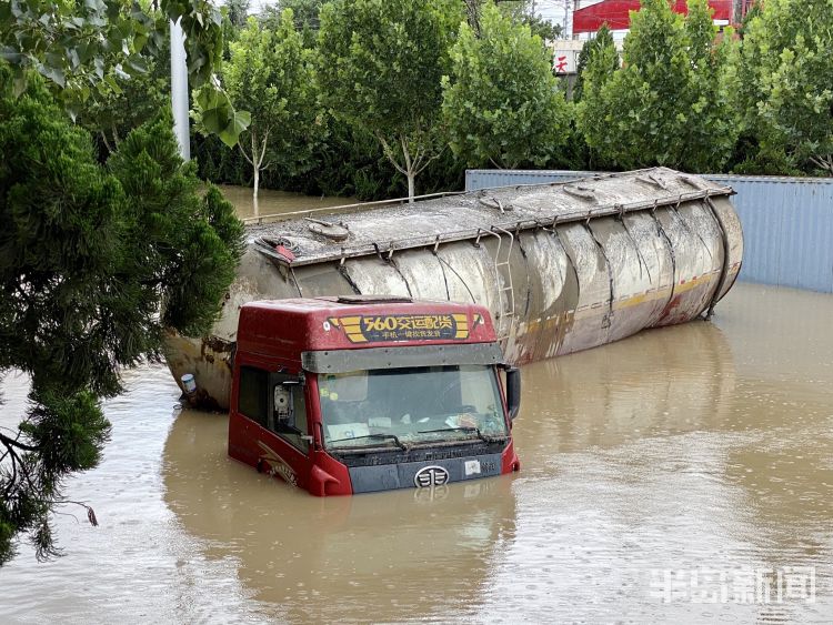 今夏|青岛：今夏最大一场雨 我们拍下了这些画面