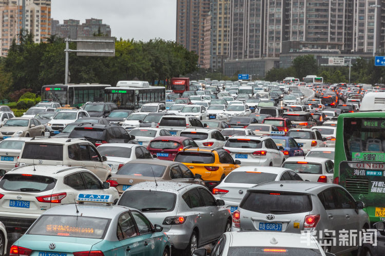 今夏|青岛：今夏最大一场雨 我们拍下了这些画面
