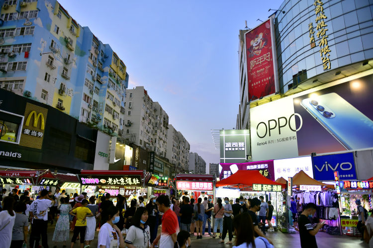 市北区|青岛市北区台东步行街:百年地标 时尚再起
