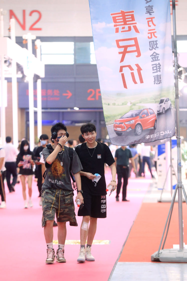 下乡|从青岛重新出发 十年后的汽车下乡有何不一样？