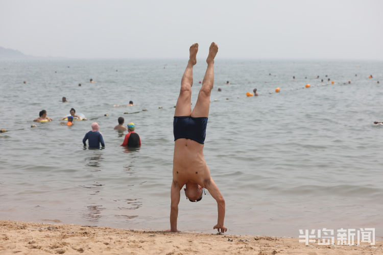 夏日|青岛第一海水浴场：夏日里的“动感”沙滩