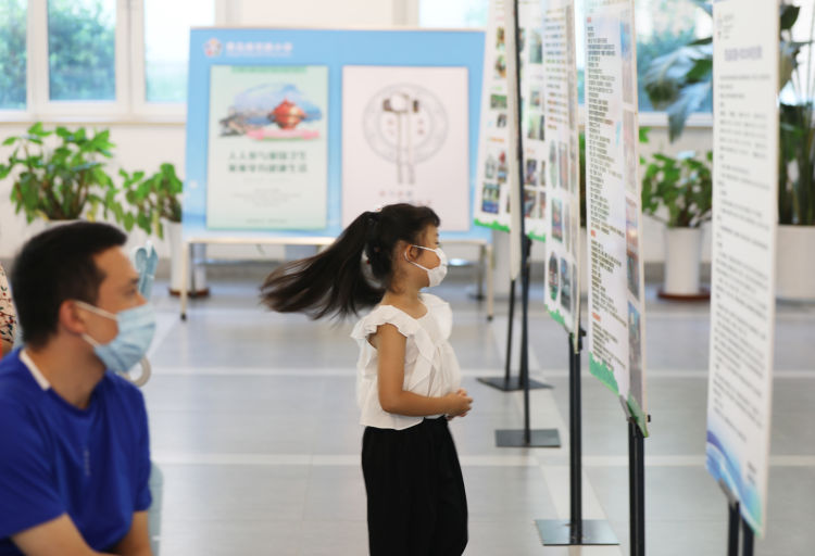 级新生|青岛各小学一年级新生报名现场确认 周日结束
