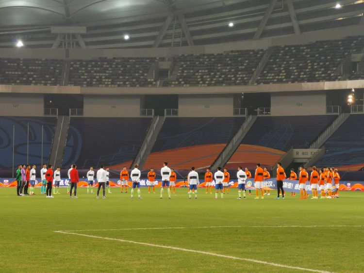 从空场到观众回归体育赛事恢复背后的安全策略与实际挑战