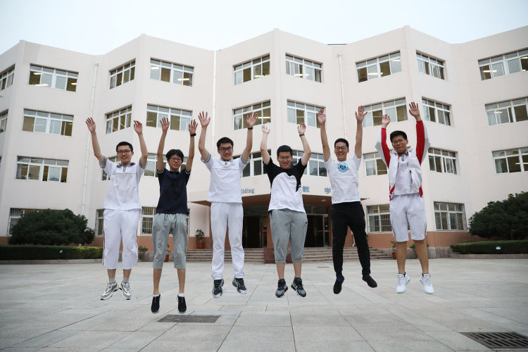 清华北大|六名高分学霸组团出道！其中三人同班同宿舍 有望携手上清华北大