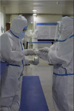 |留住最美瞬间，致敬最美逆行者 青岛三医开展摄影比赛展播